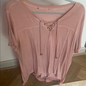 Basic tee with tie detail